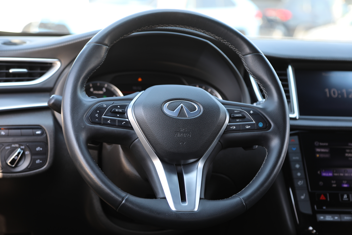 Infiniti QX55