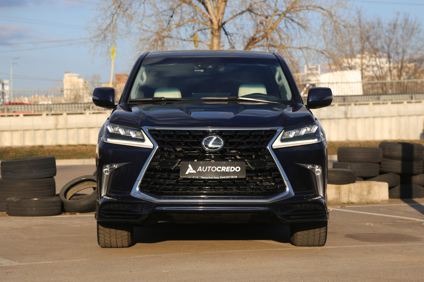 Lexus LX