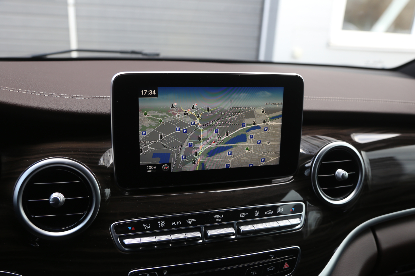 Mercedes-Benz V-Class