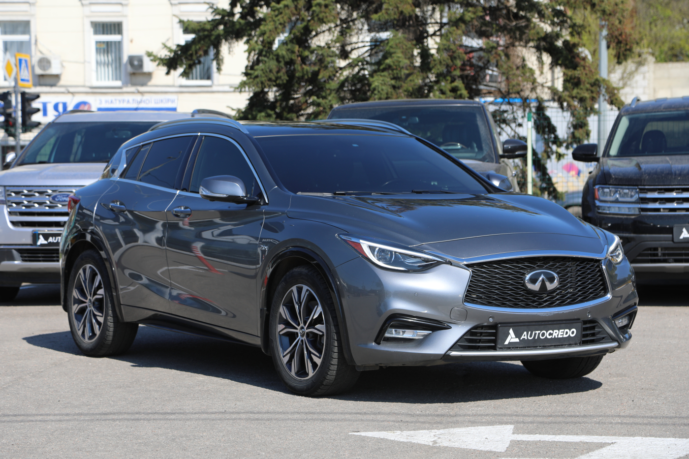 Infiniti QX30