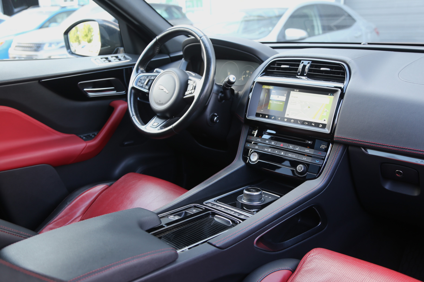 Jaguar F-Pace