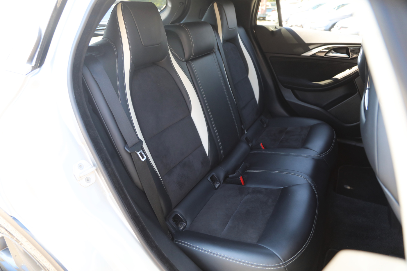 Infiniti Q30