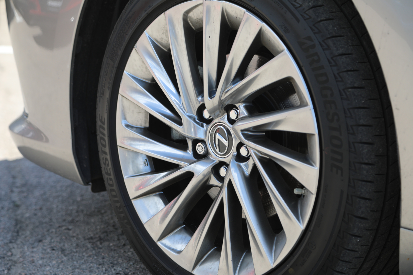 Lexus ES