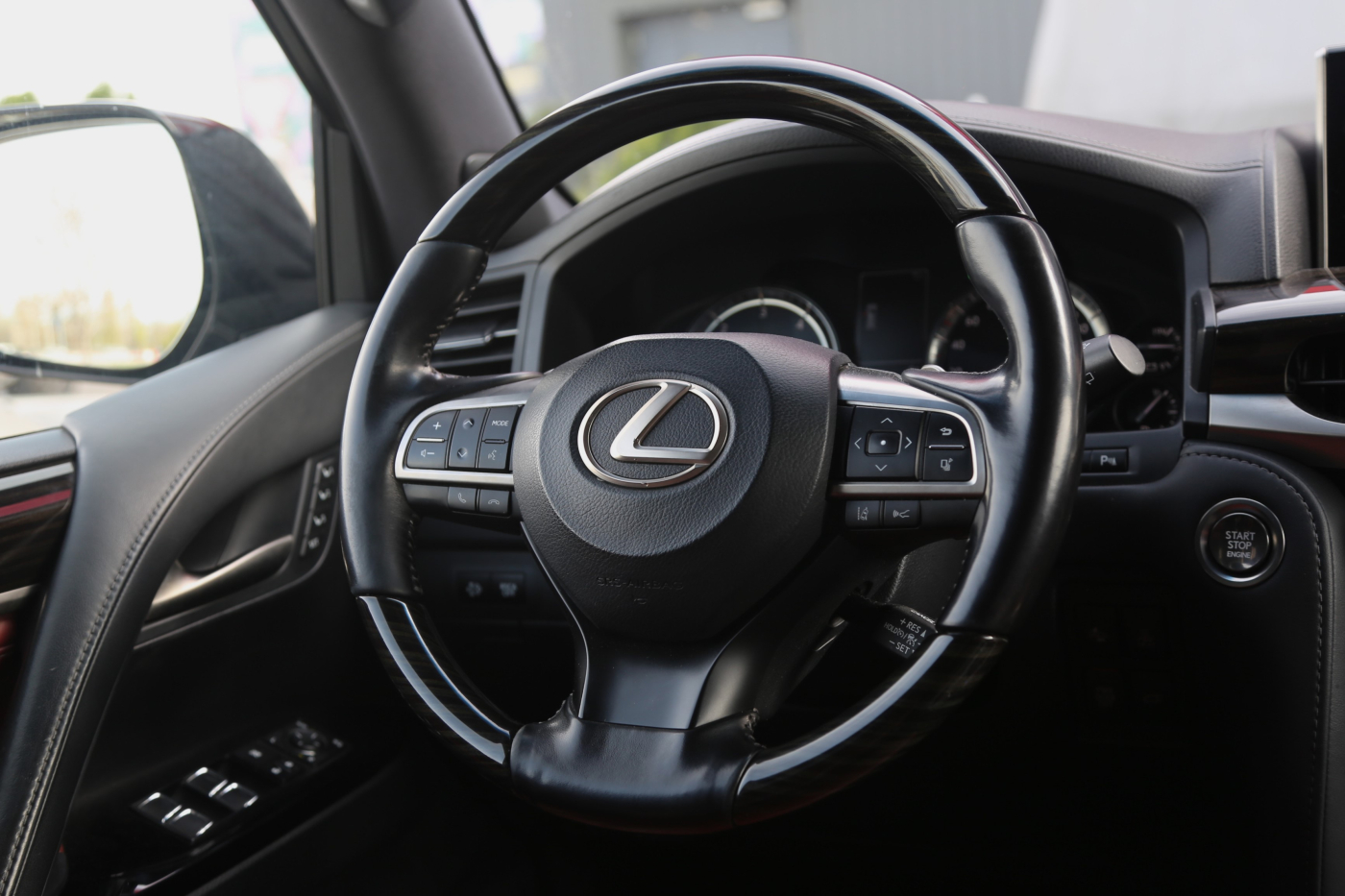 Lexus LX