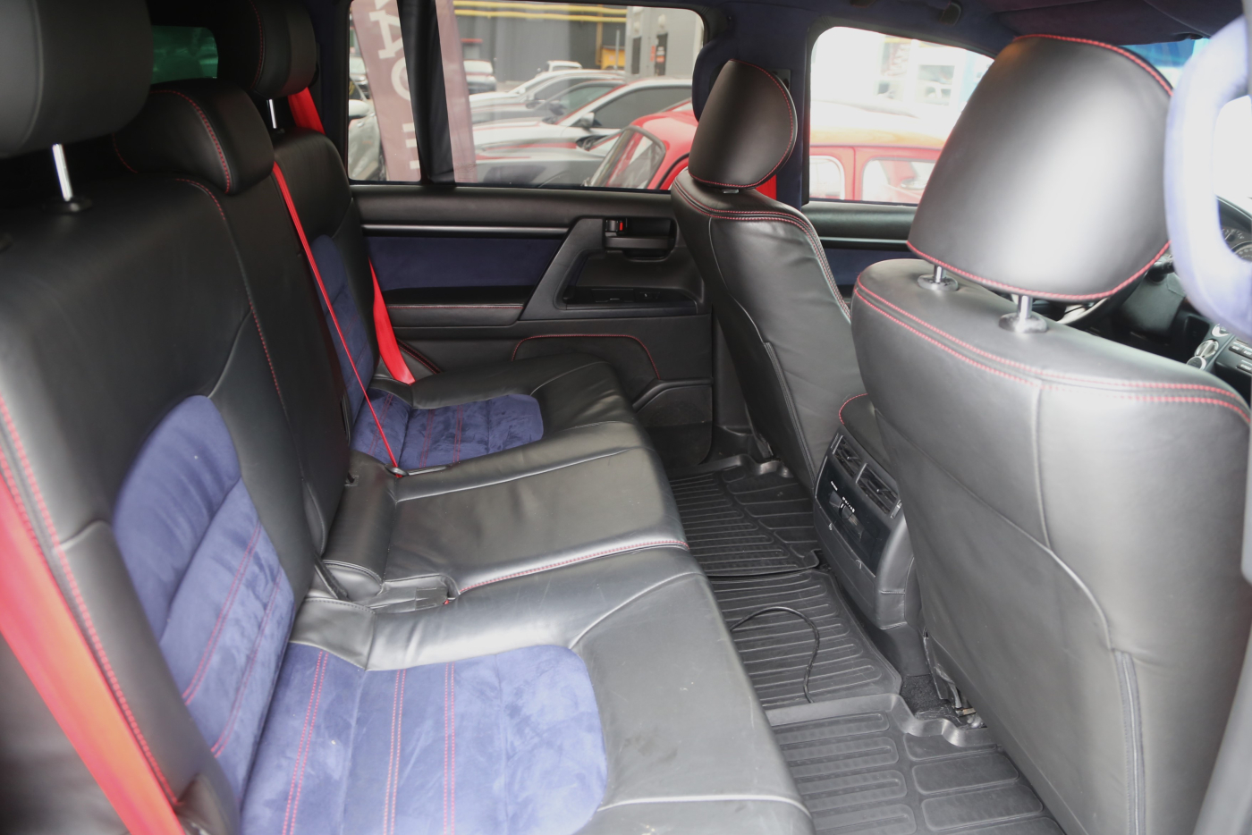 Toyota Land Cruiser (все)