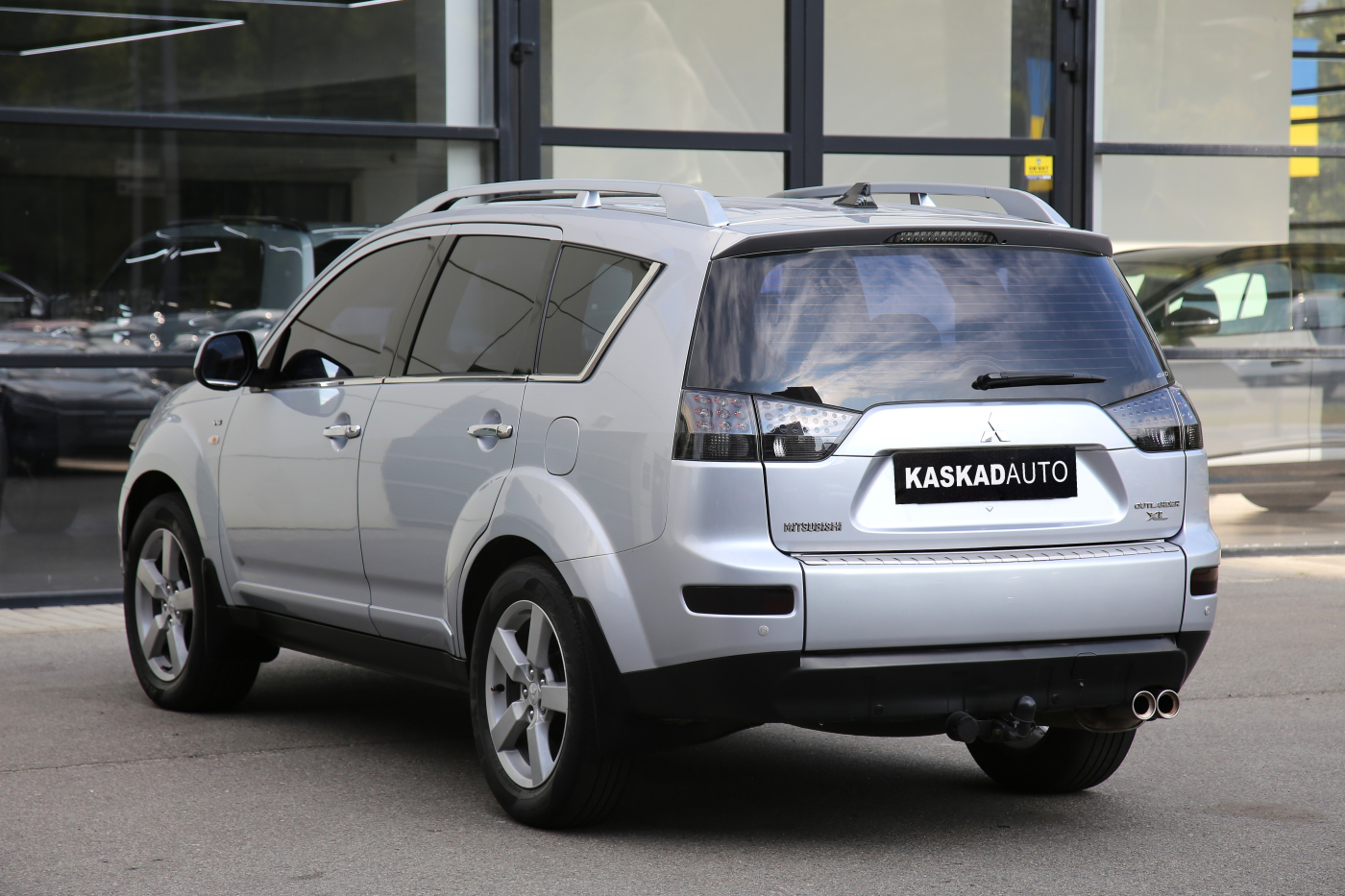 Mitsubishi Outlander XL