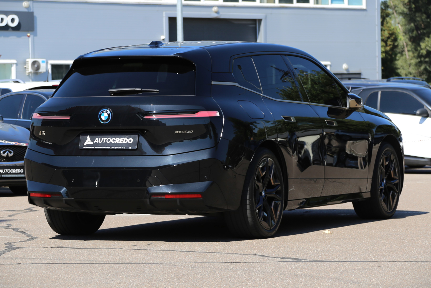 BMW iX