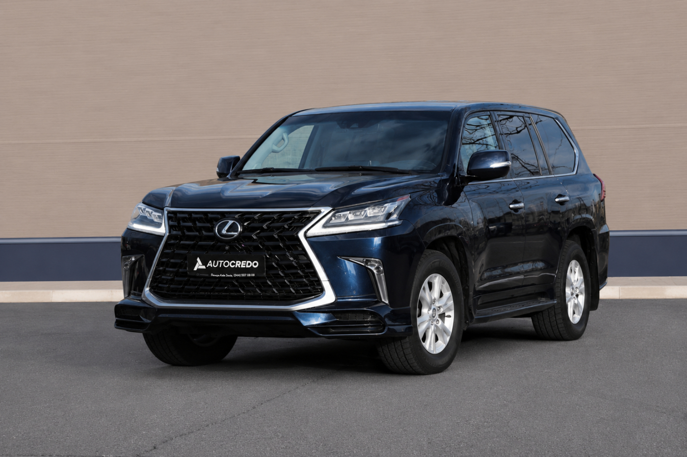 Lexus LX
