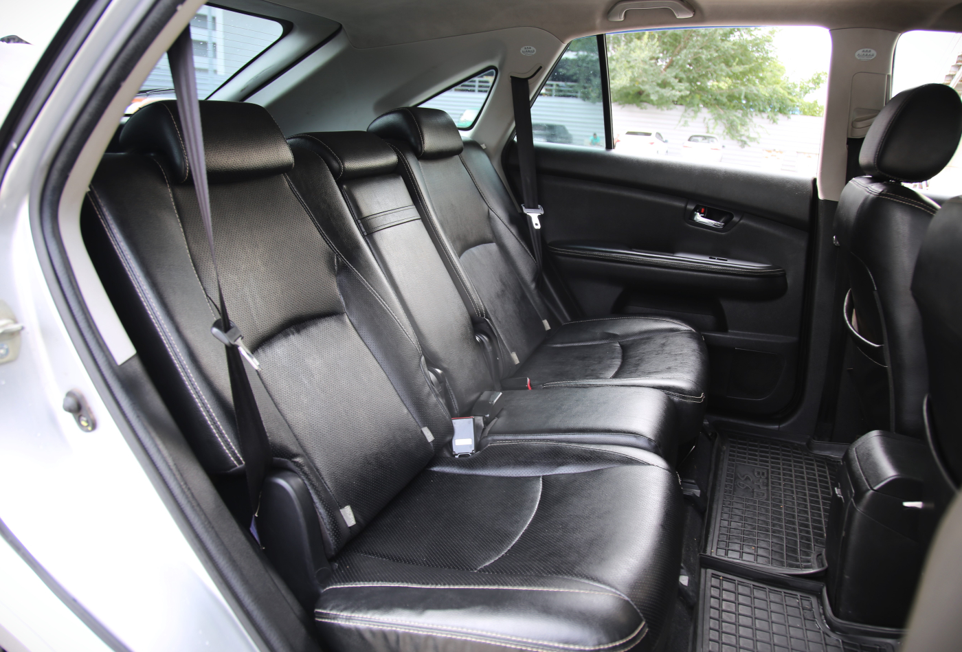 BYD S6