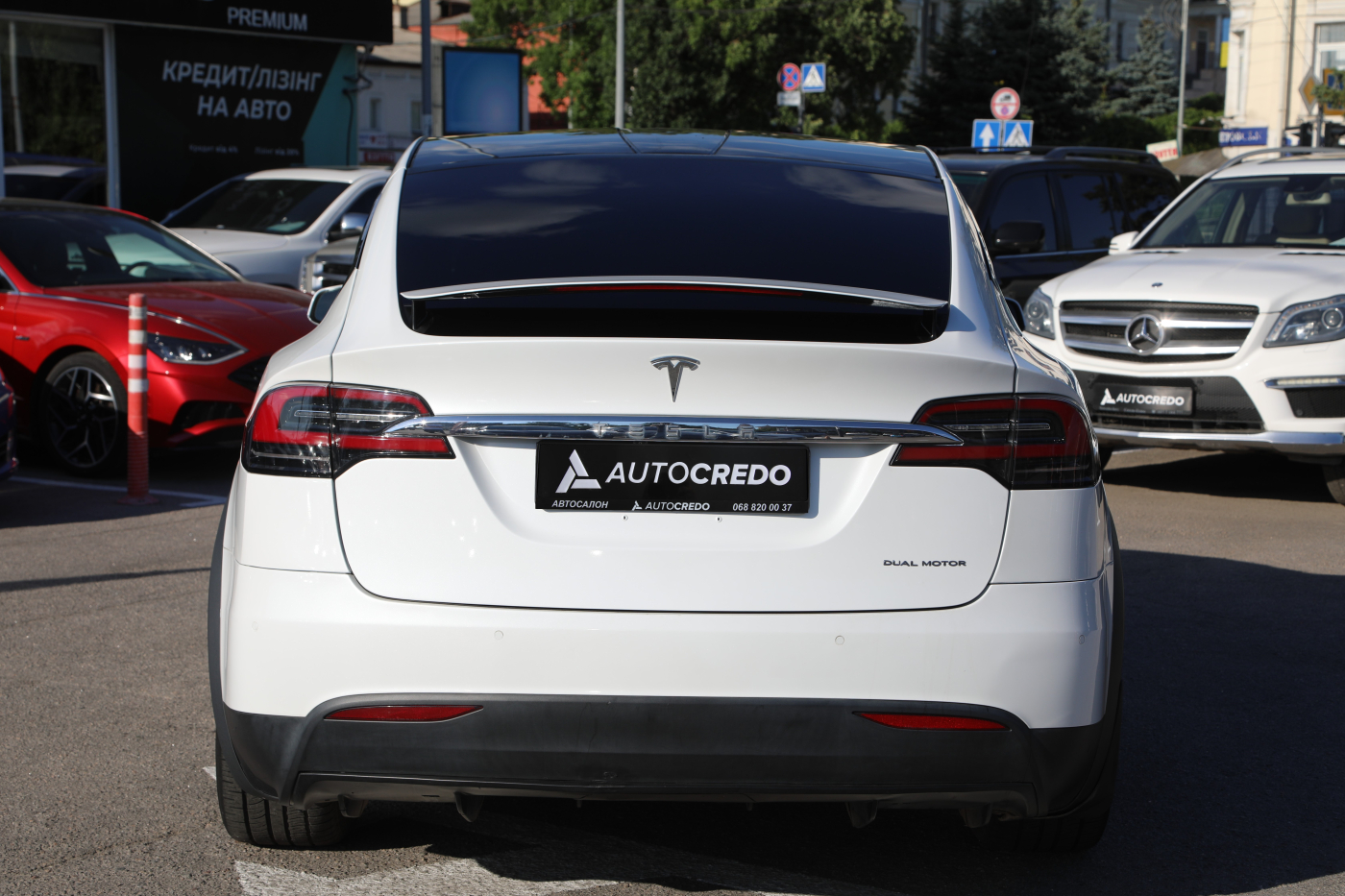 Tesla Model X
