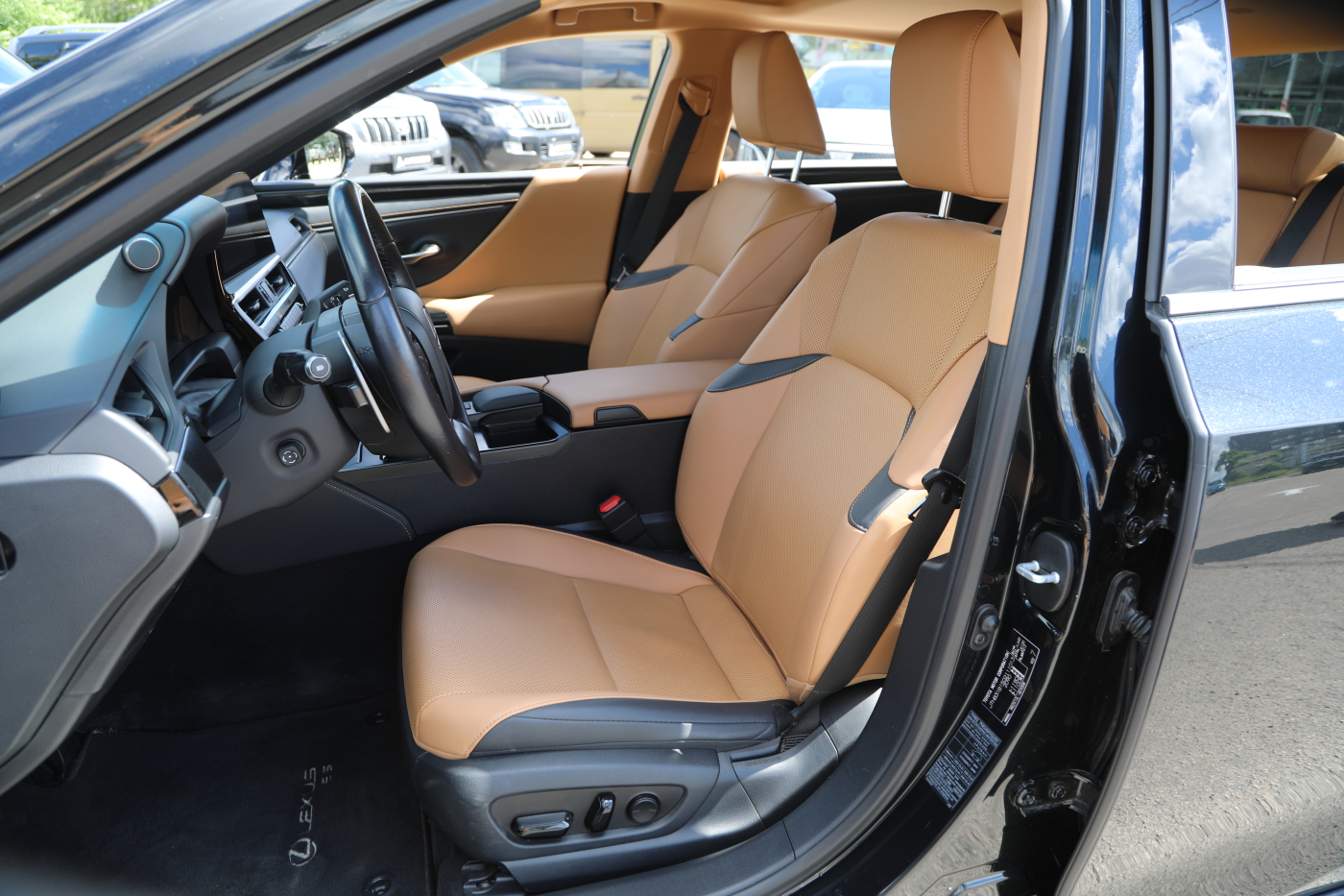 Lexus ES