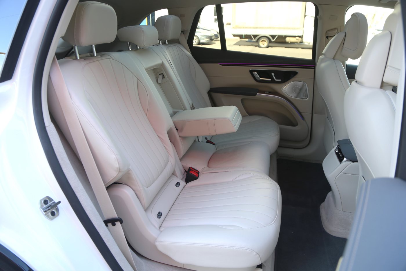 Mercedes-Benz EQS SUV