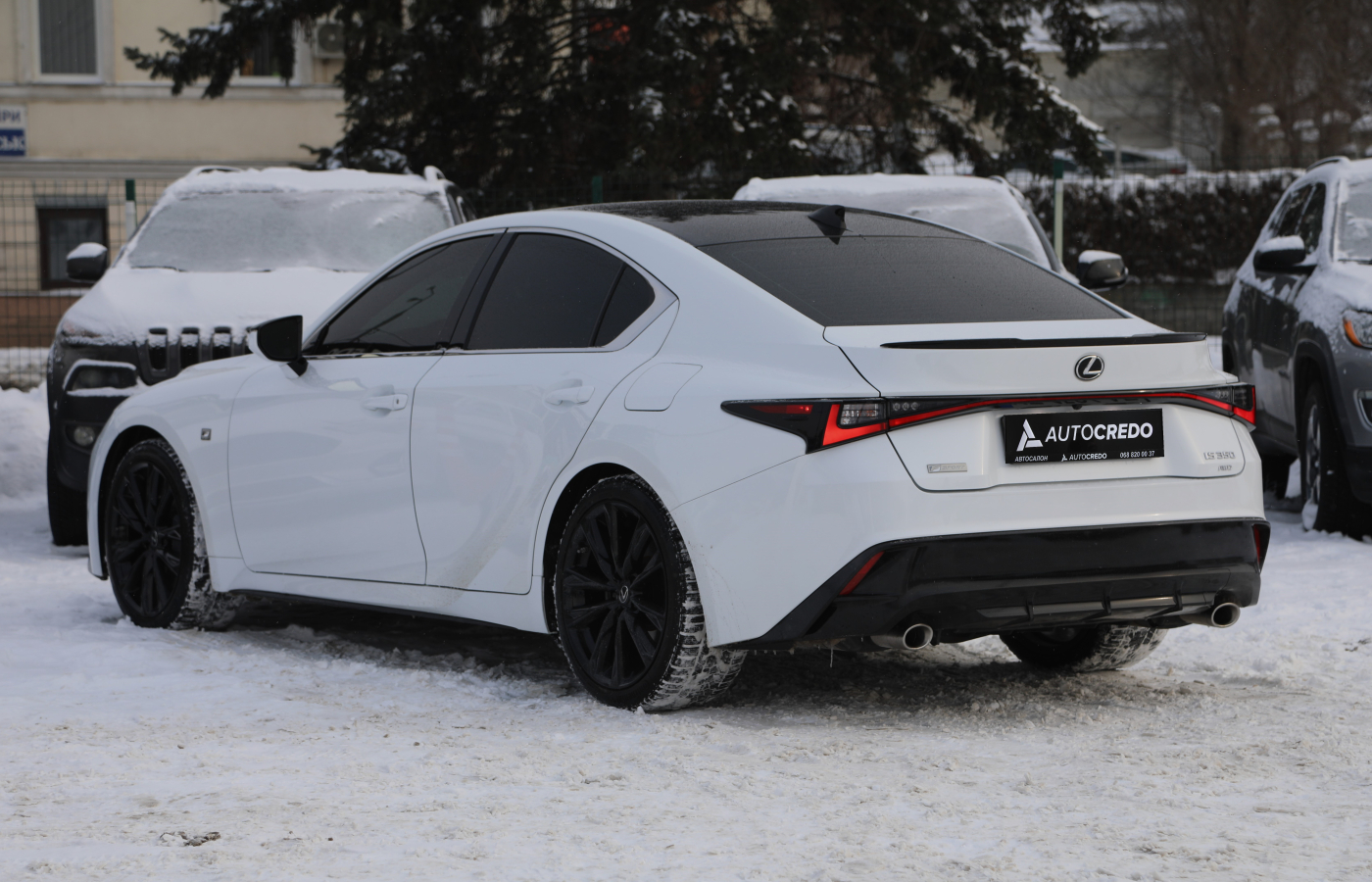Lexus IS