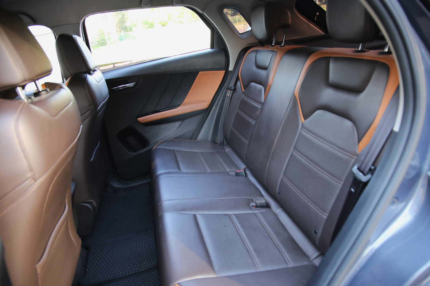 BYD E2