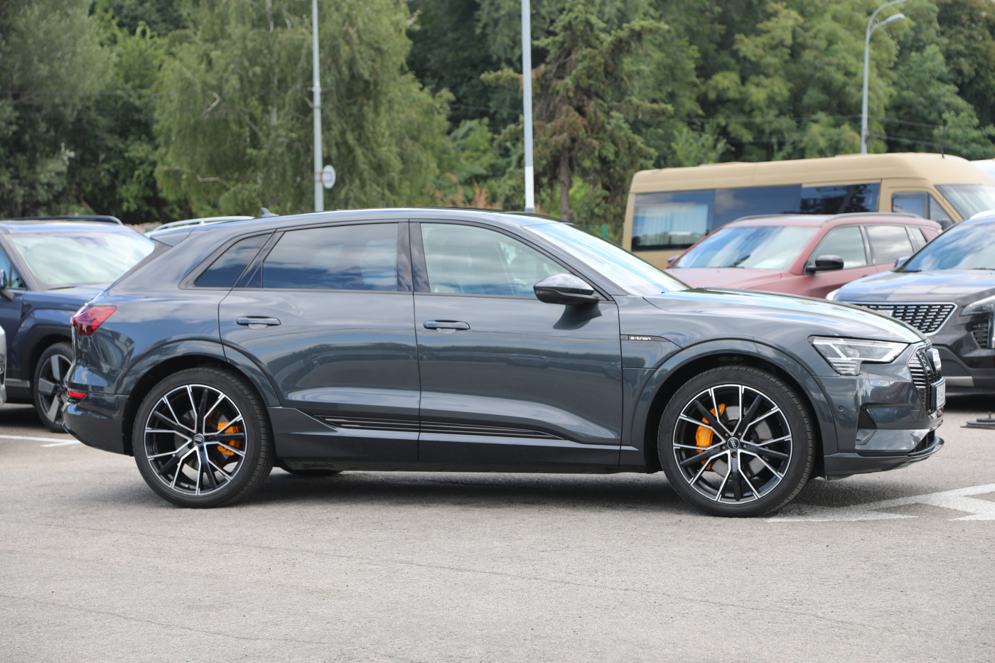 Audi e-tron