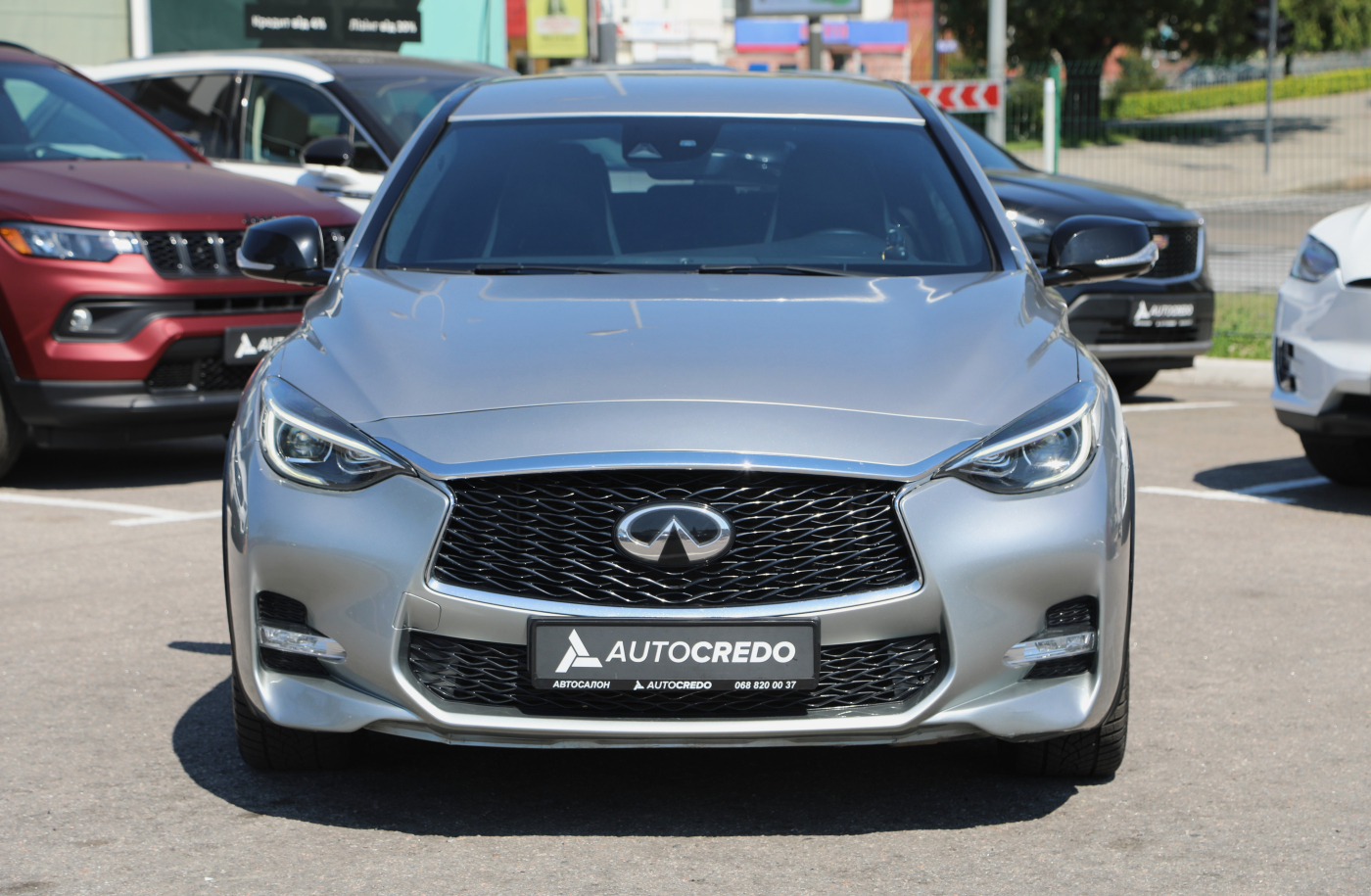 Infiniti Q30
