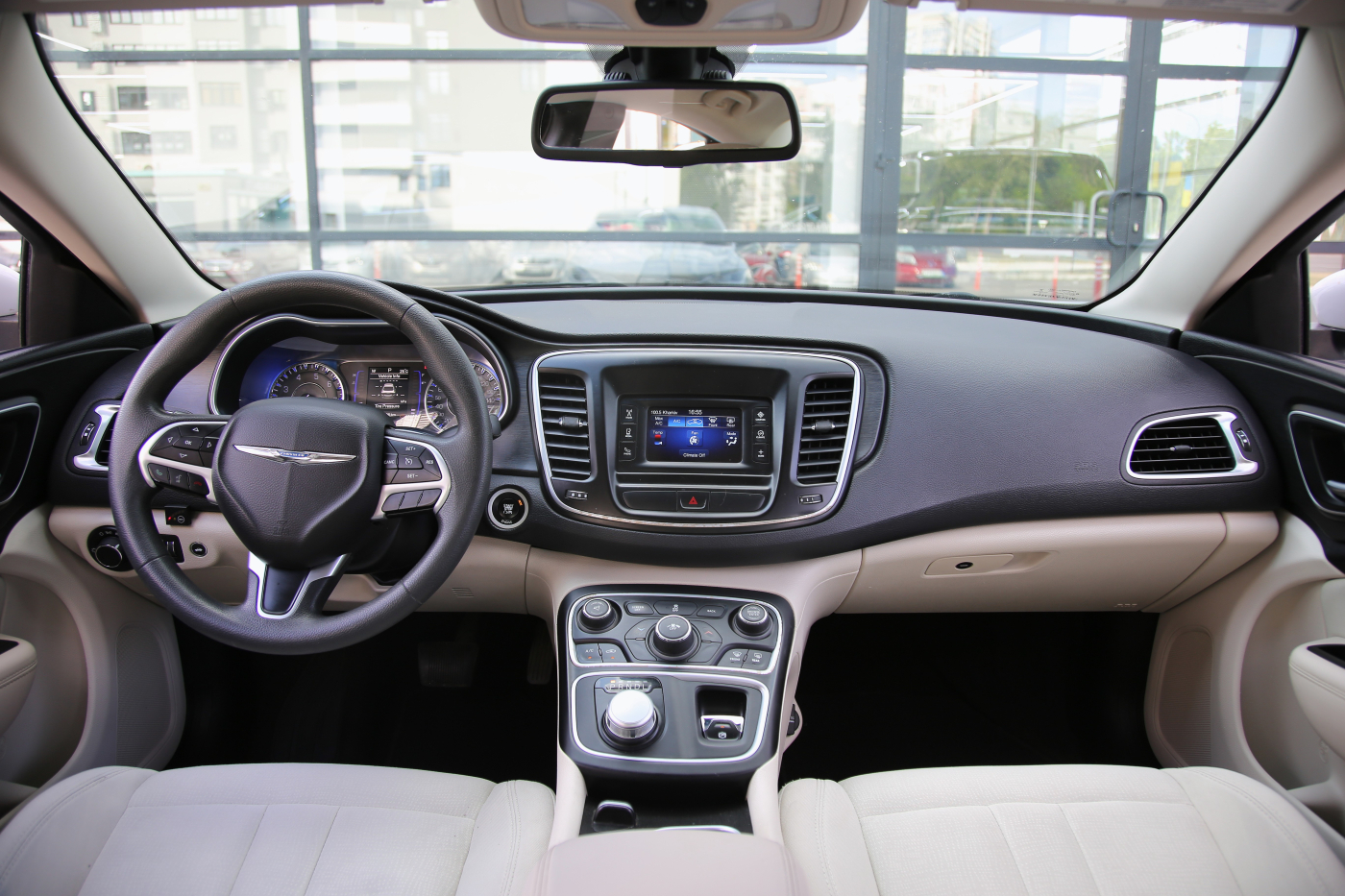 Chrysler 200