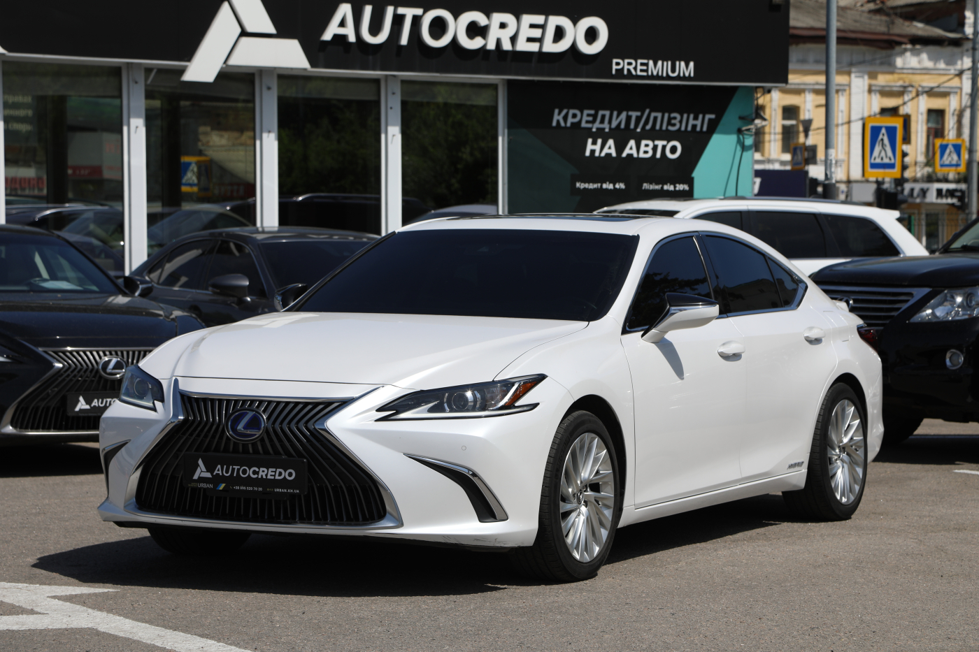Lexus ES