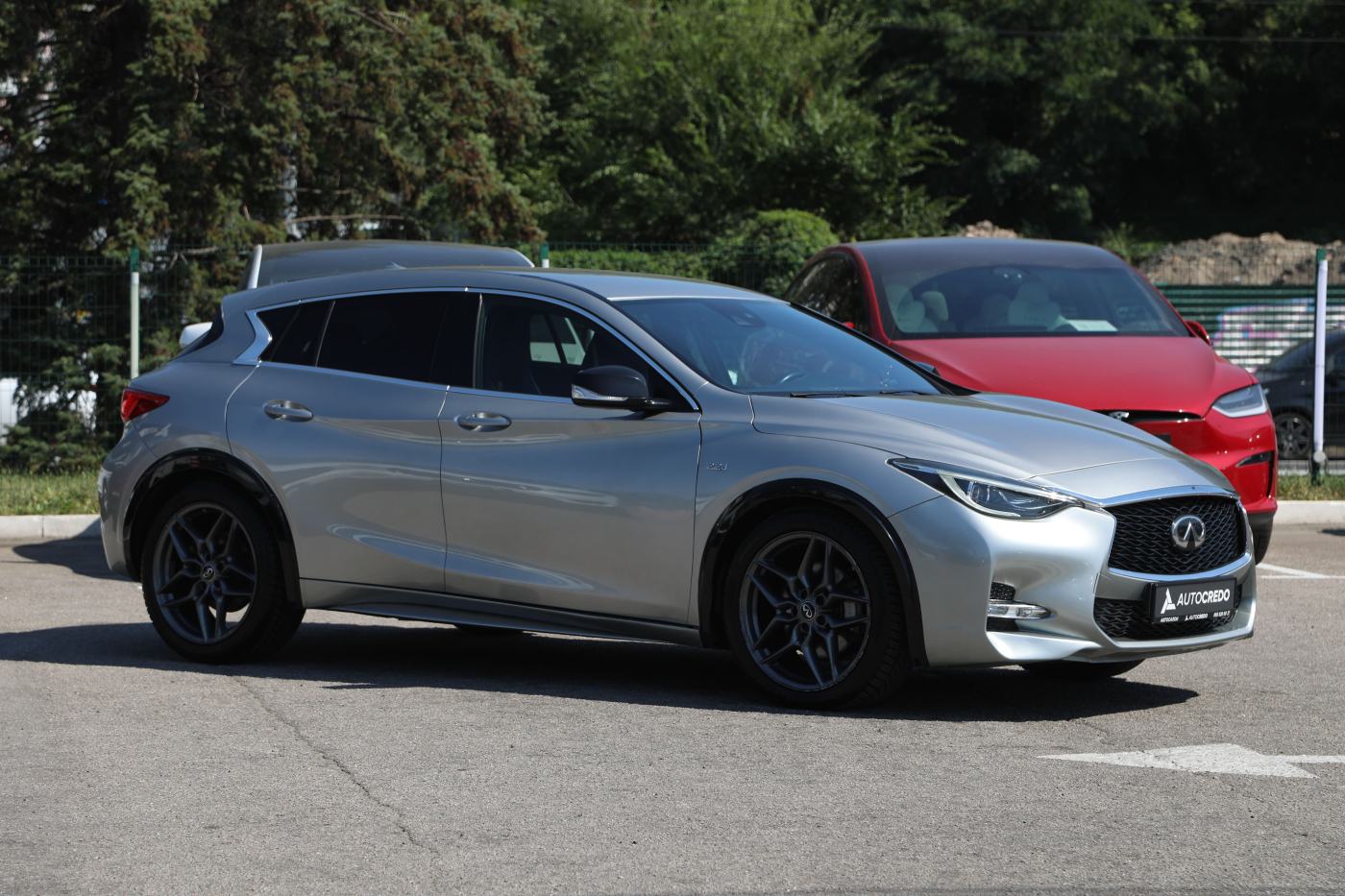 Infiniti Q30