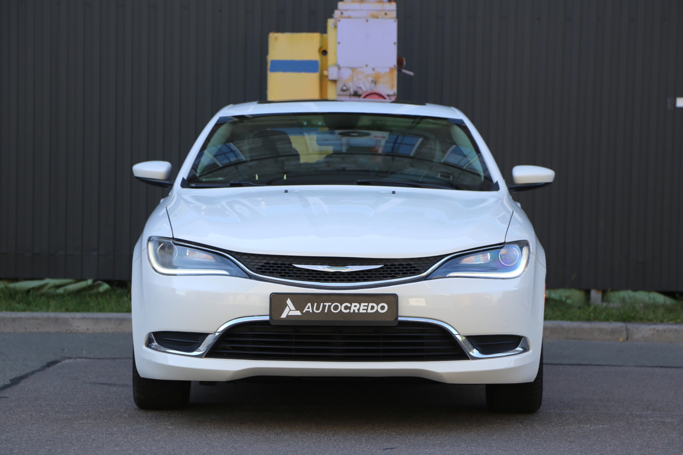 Chrysler 200