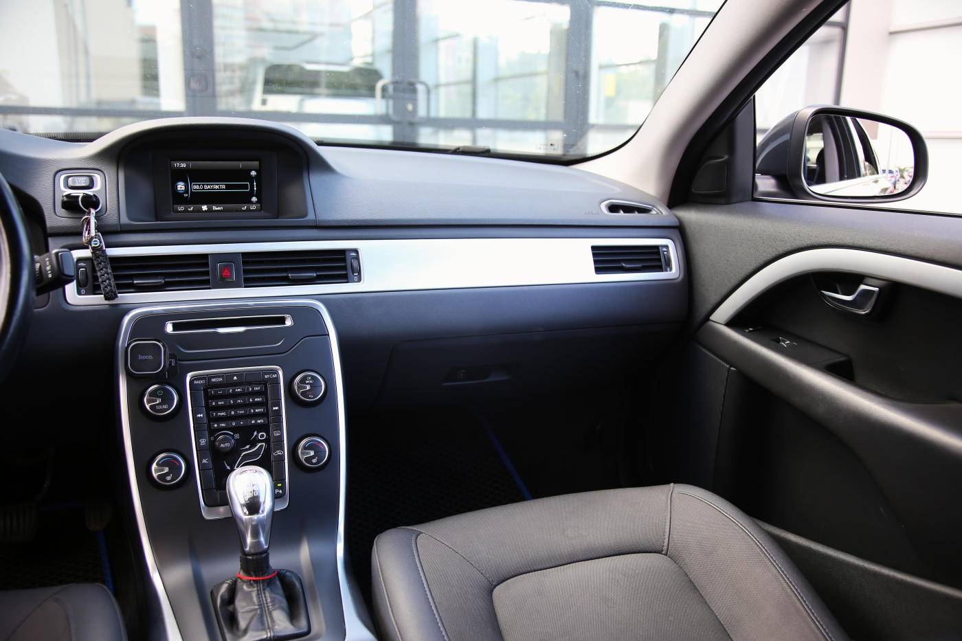 Volvo S80