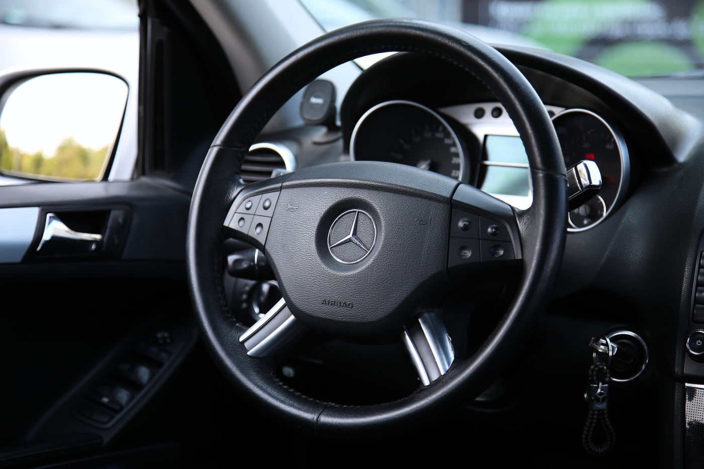 Mercedes-Benz M-Class