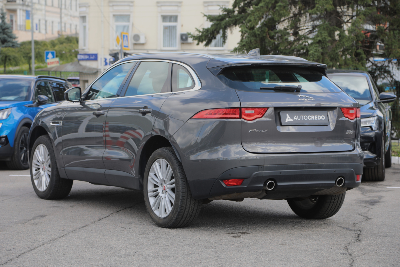Jaguar F-Pace