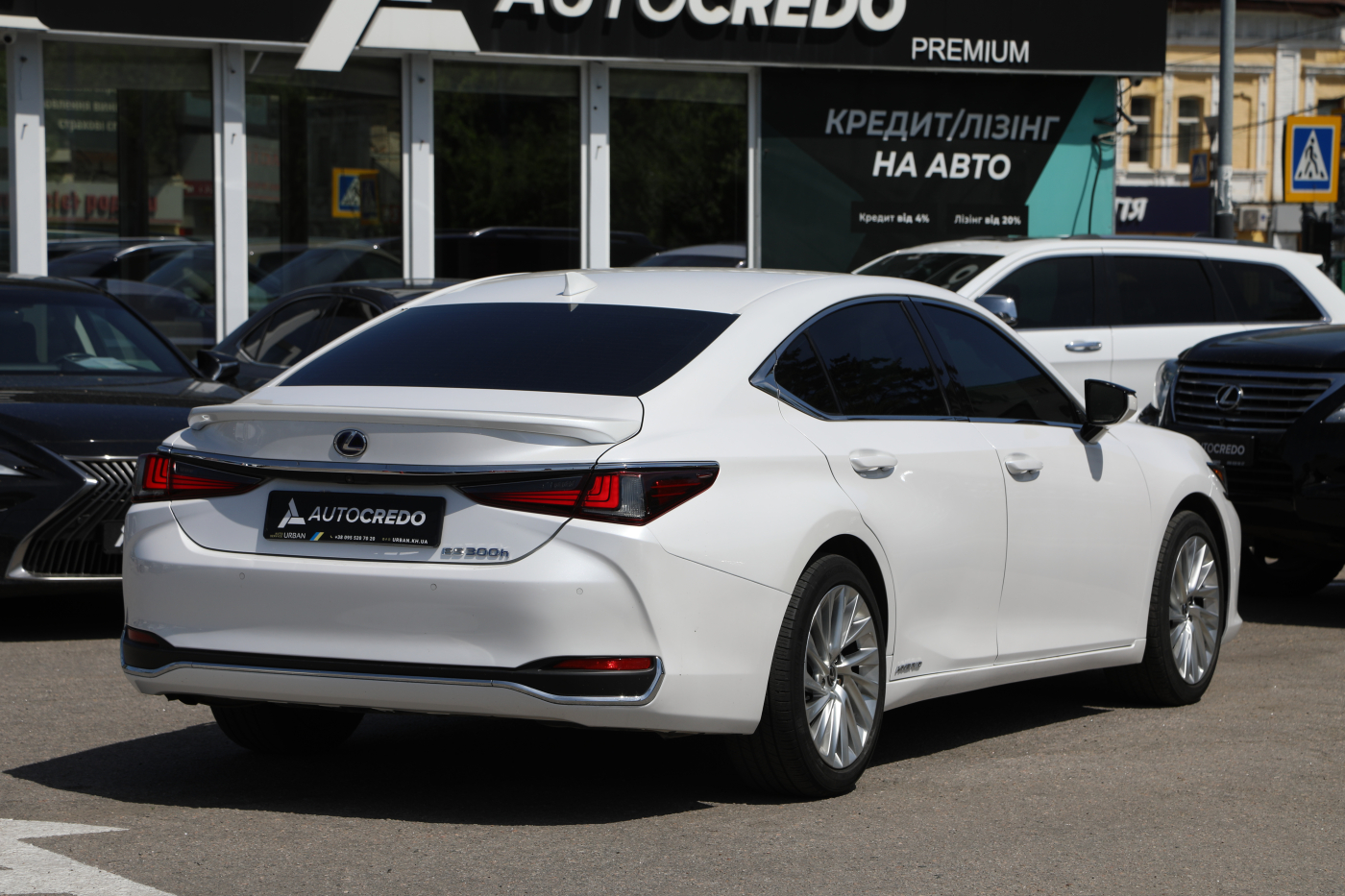 Lexus ES