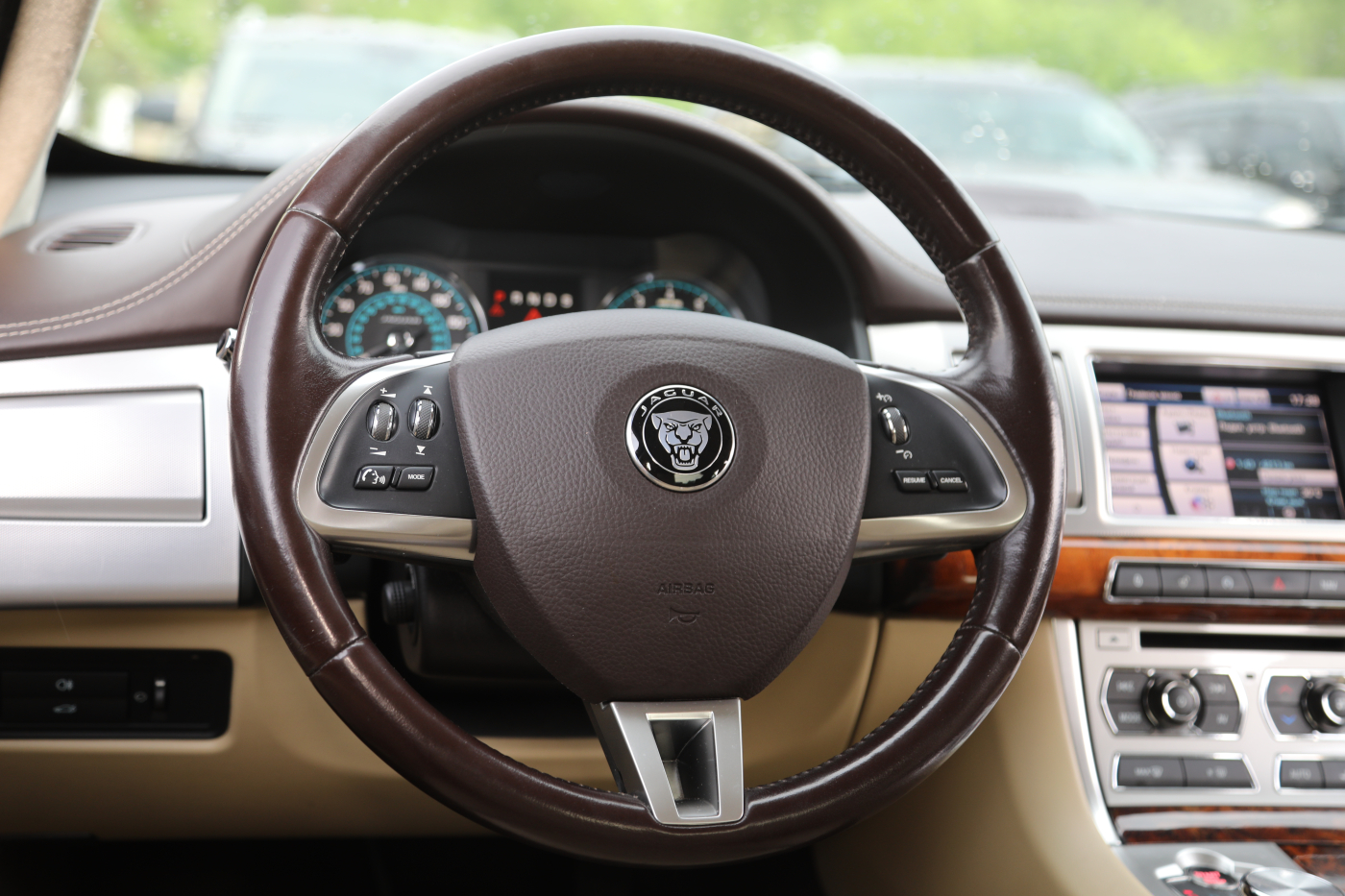 Jaguar XF