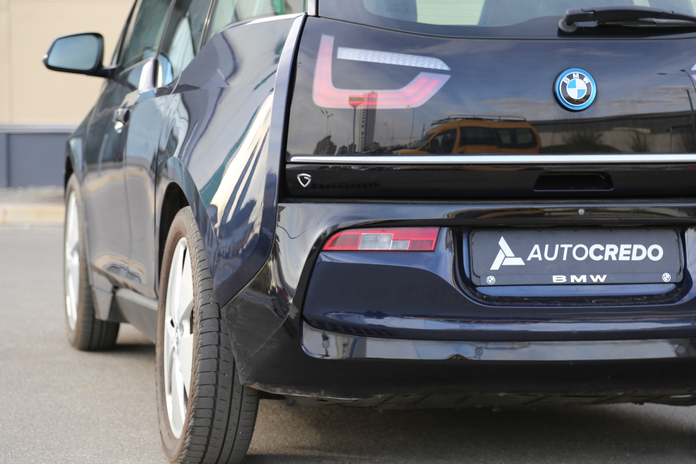 BMW I3
