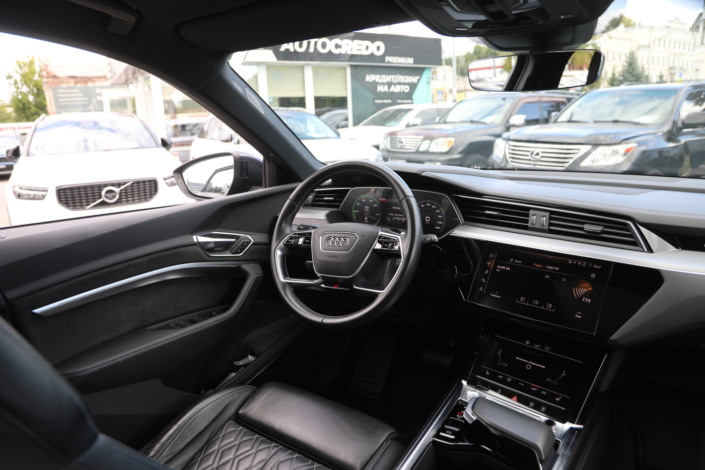 Audi e-tron