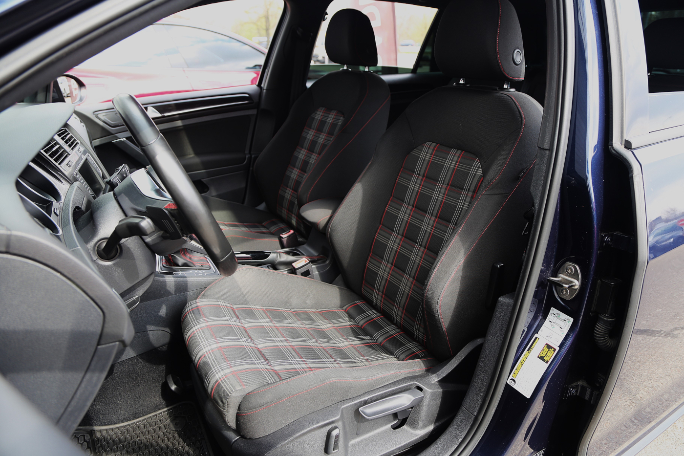 Volkswagen Golf GTI