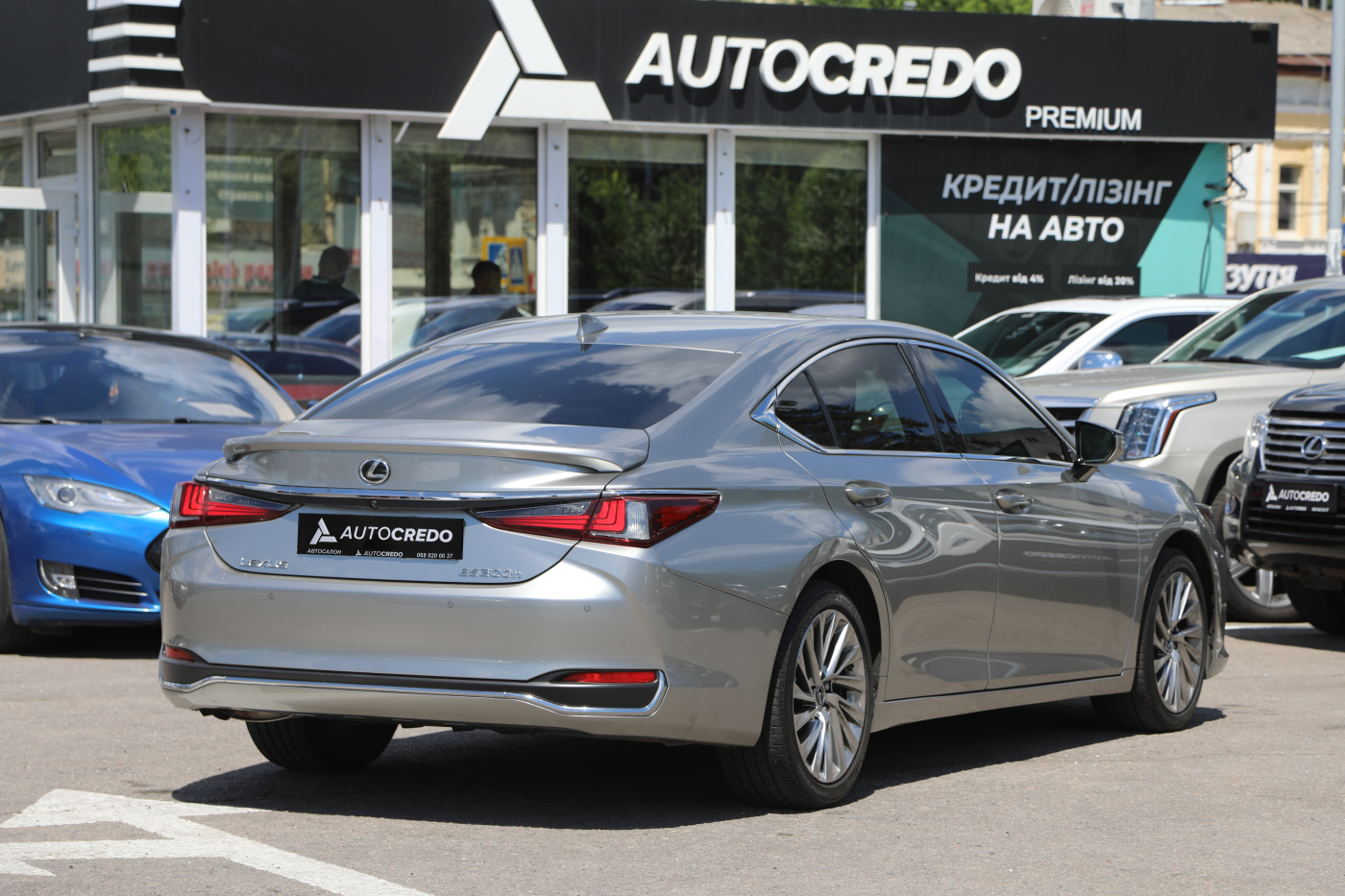 Lexus ES