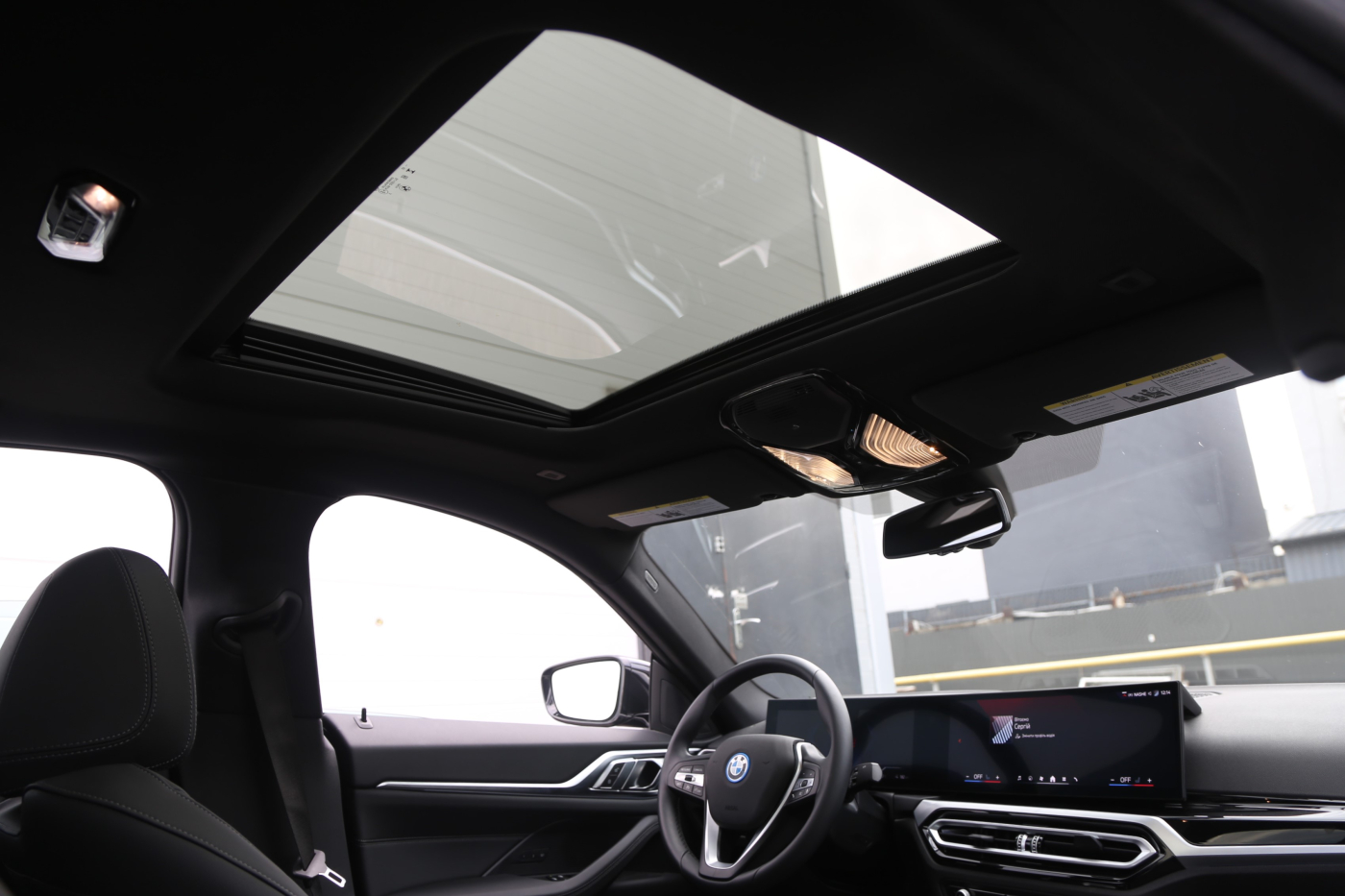 BMW i4