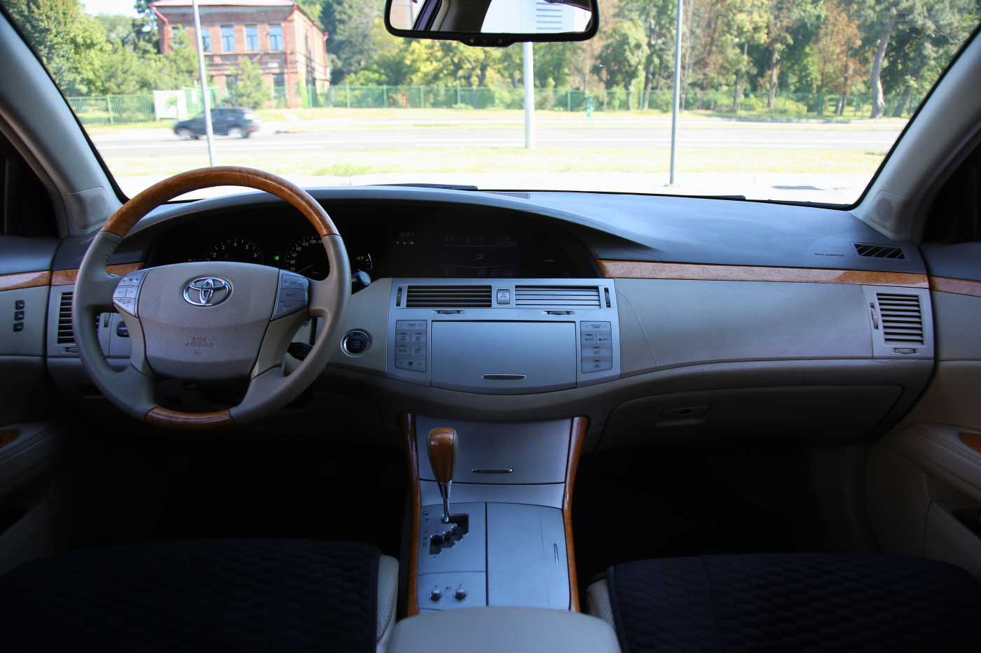 Toyota Avalon