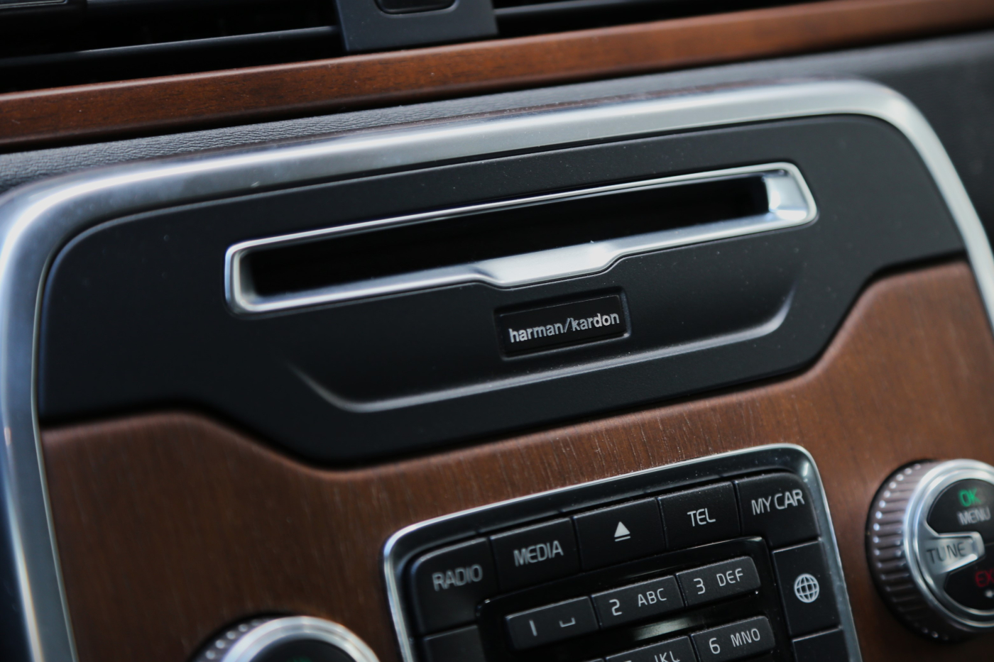 Volvo XC70