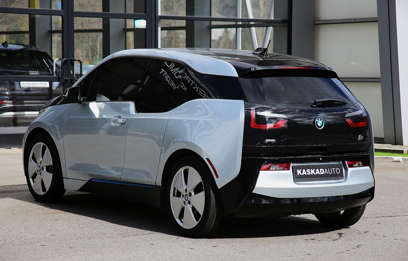 BMW I3