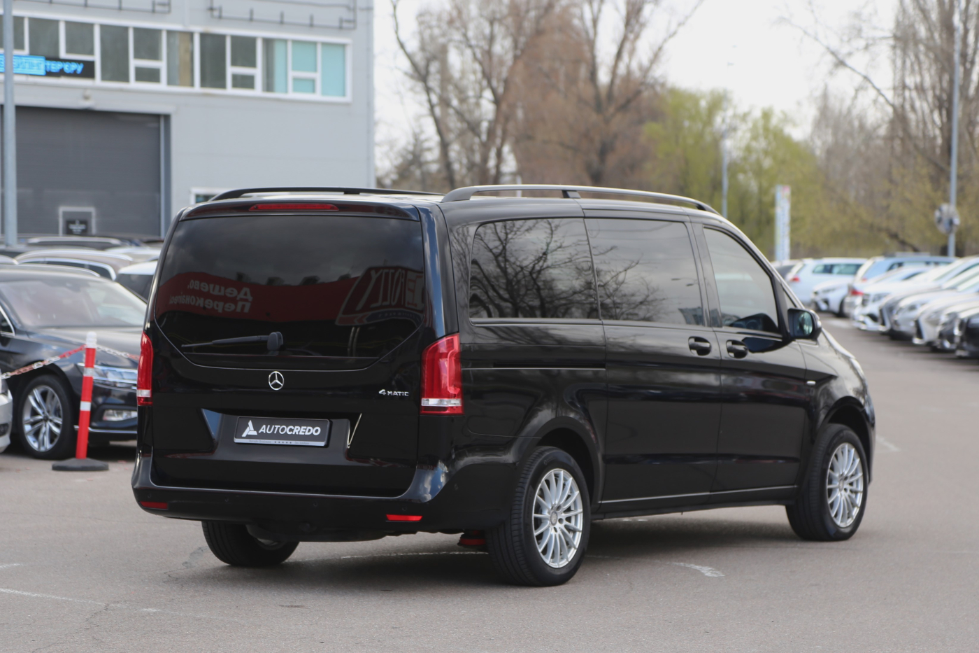 Mercedes-Benz V-Class