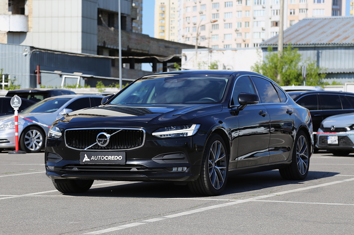 Volvo S90