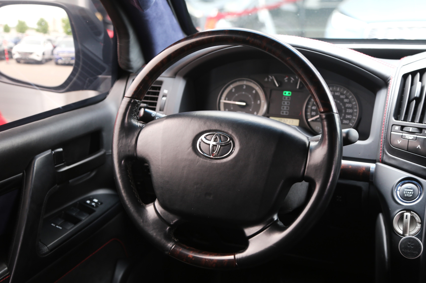 Toyota Land Cruiser (все)