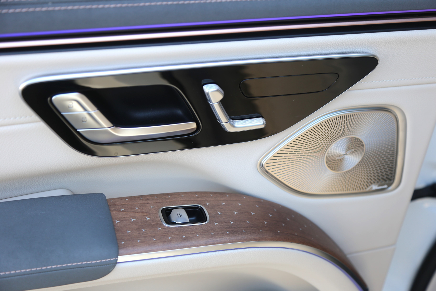 Mercedes-Benz EQS SUV