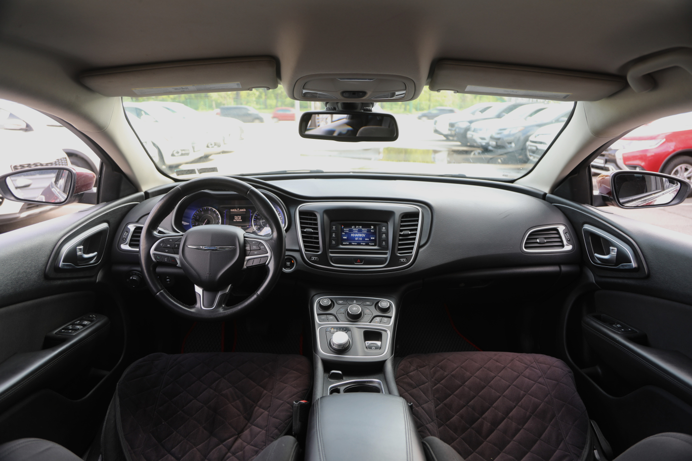 Chrysler 200
