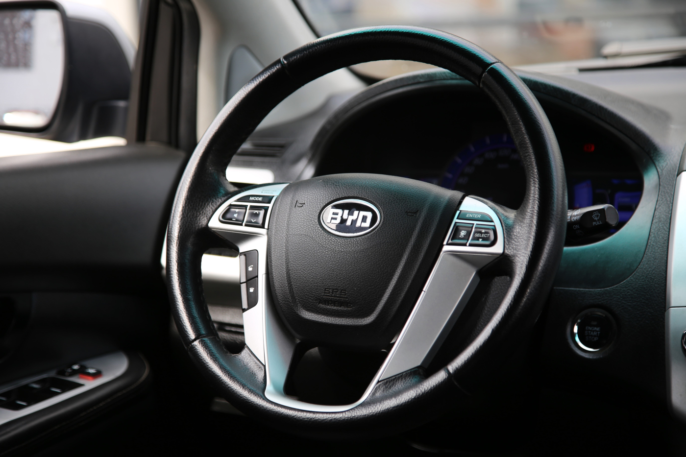 BYD S6