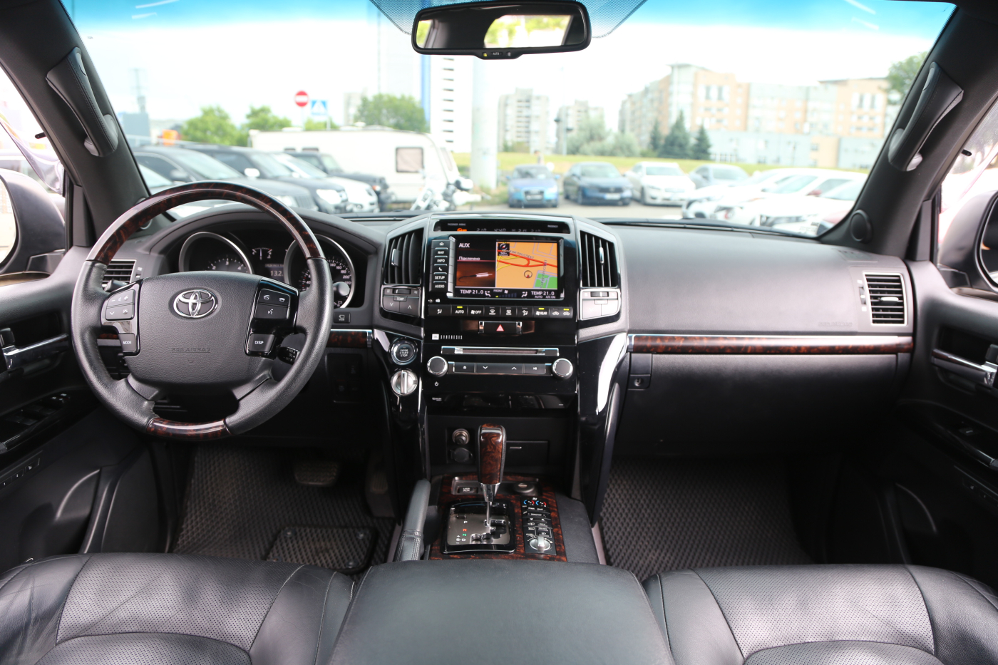 Toyota Land Cruiser (все)