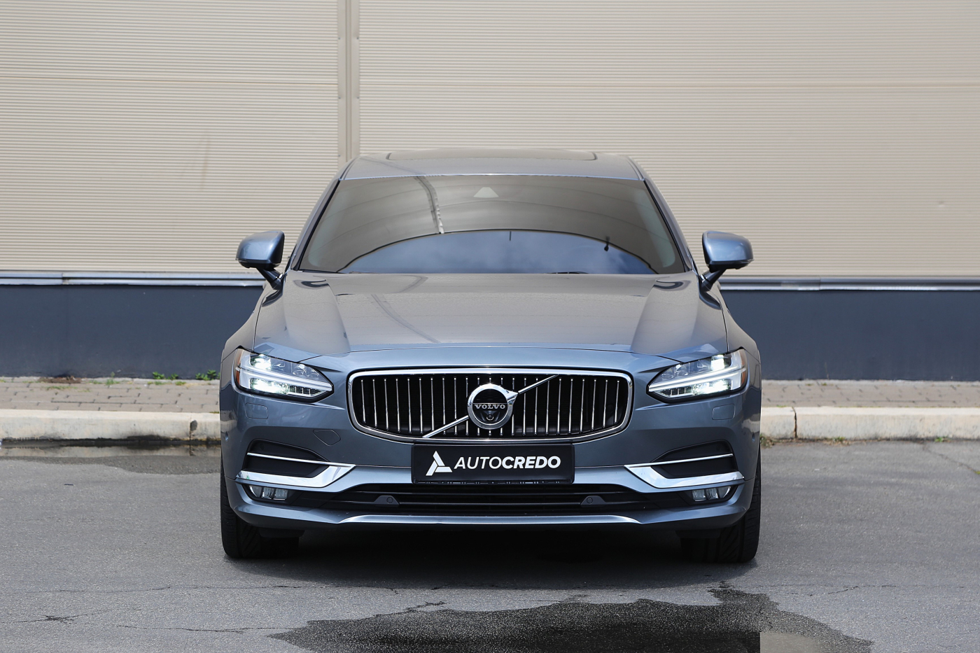 Volvo S90
