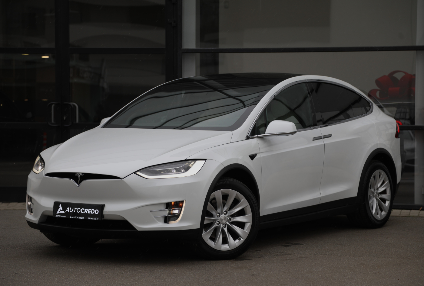 Tesla Model X