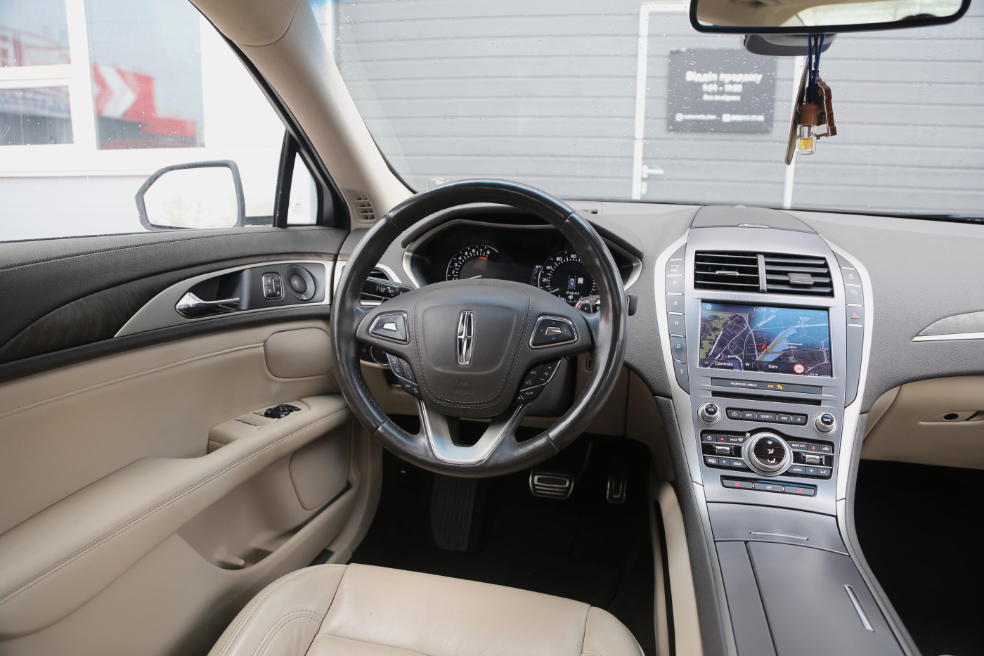Lincoln MKZ
