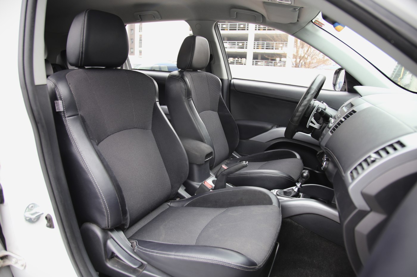 Mitsubishi Outlander XL
