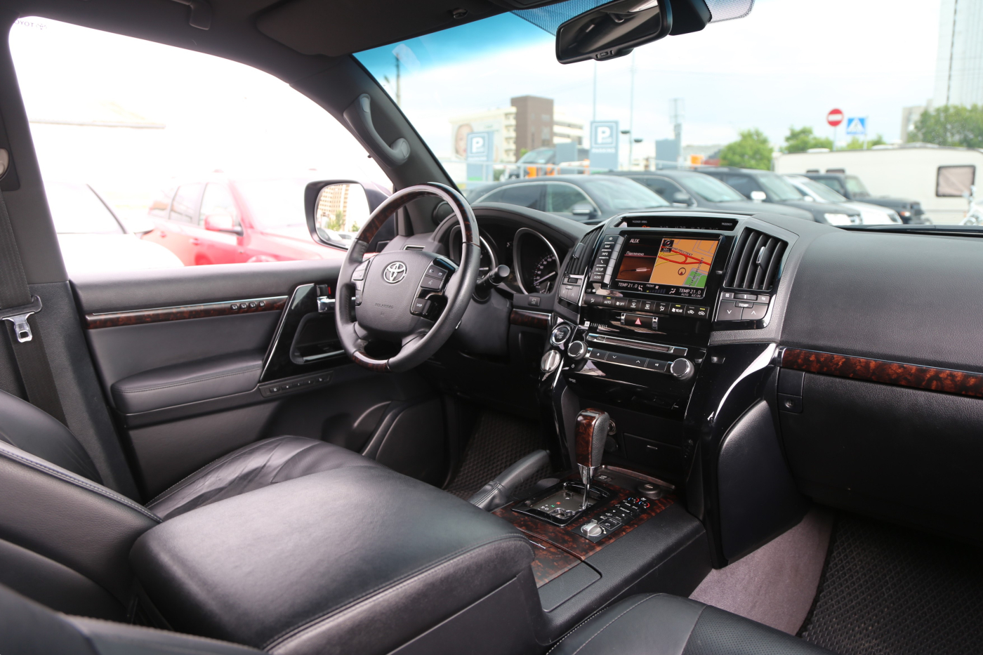 Toyota Land Cruiser (все)
