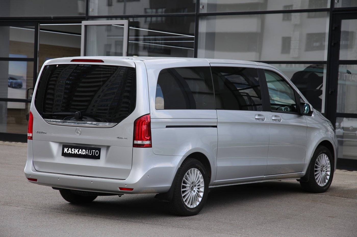 Mercedes-Benz V-Class